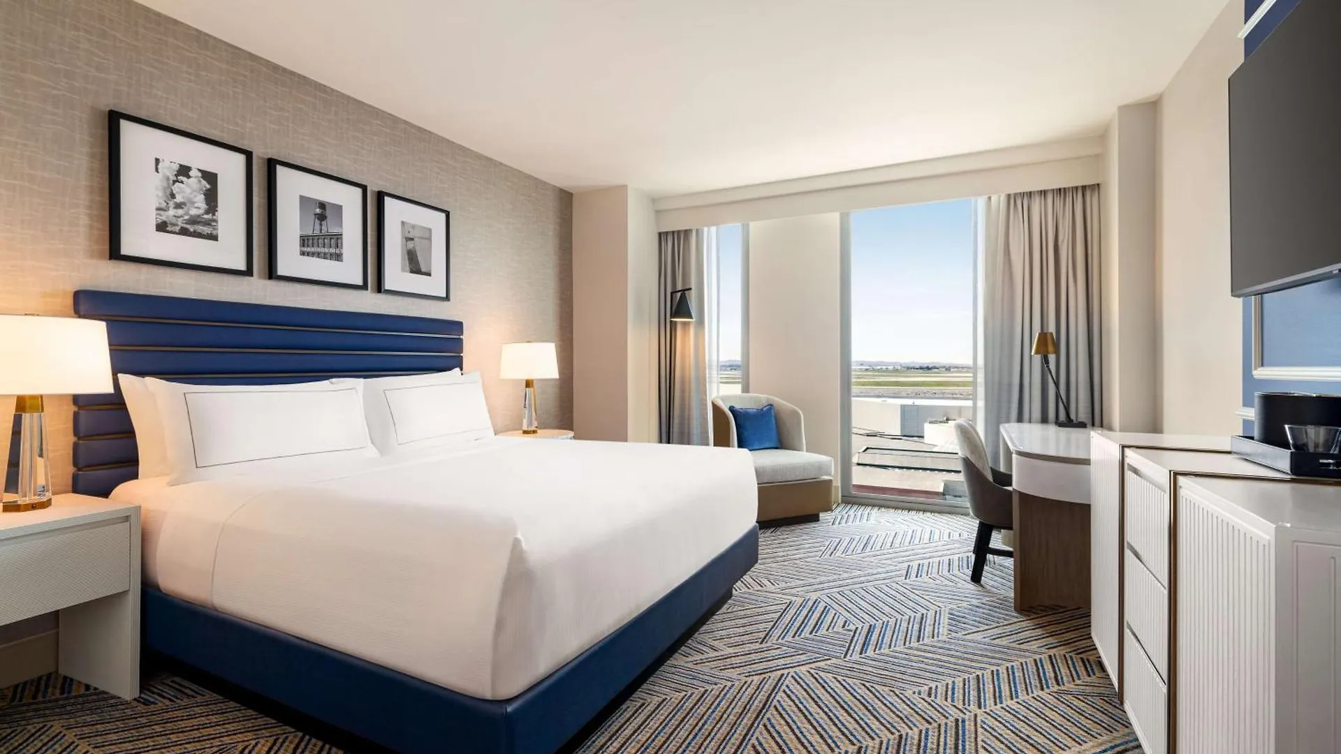 Hilton Bna Nashville Airport Terminal 4*,  الولايات المتحدة الأمريكية