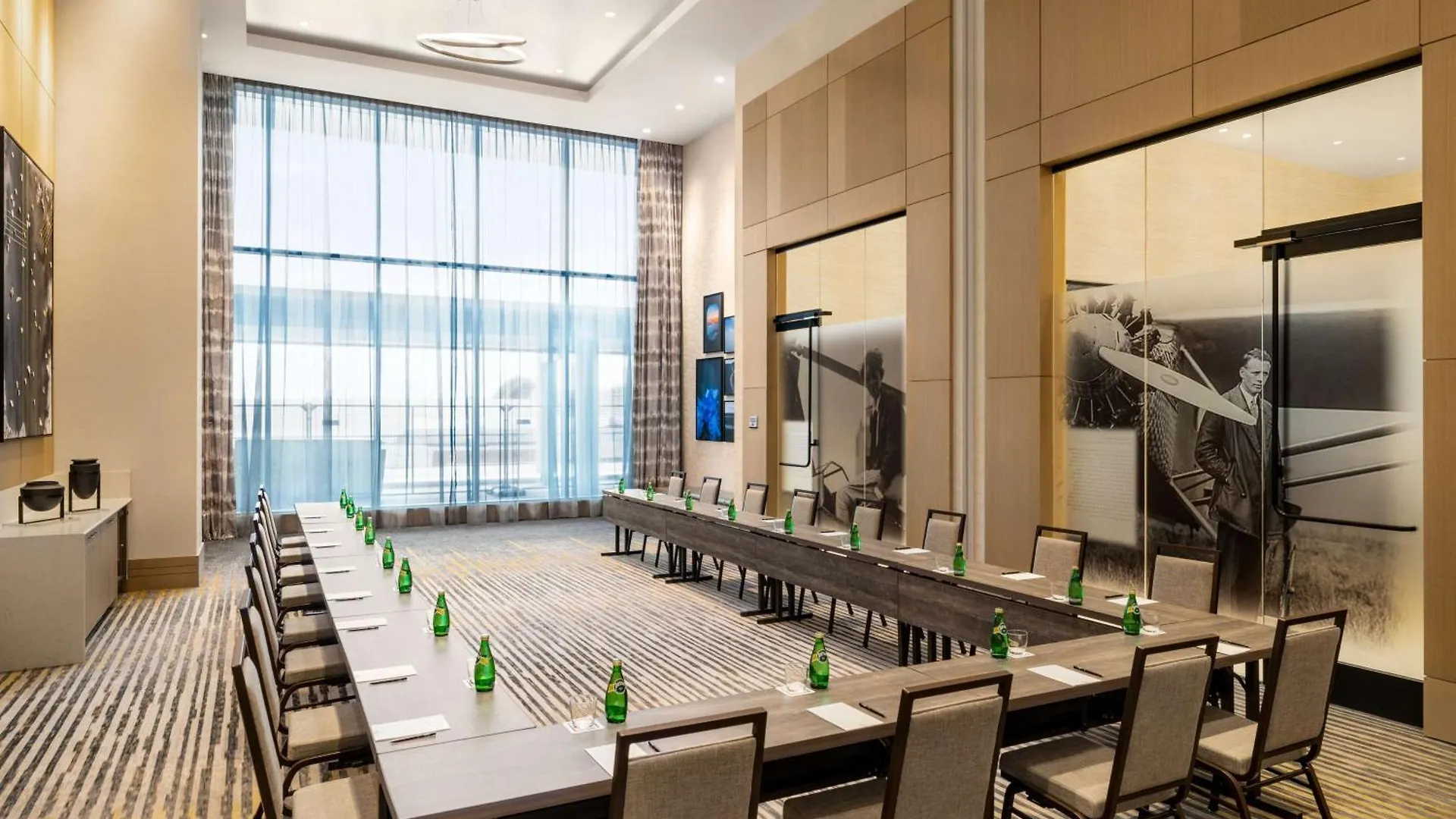 فندق Hilton Bna Nashville Airport Terminal