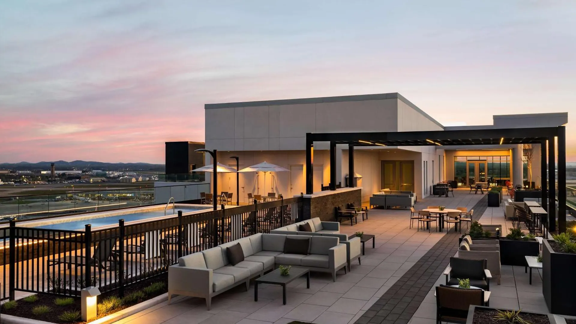 فندق Hilton Bna Nashville Airport Terminal