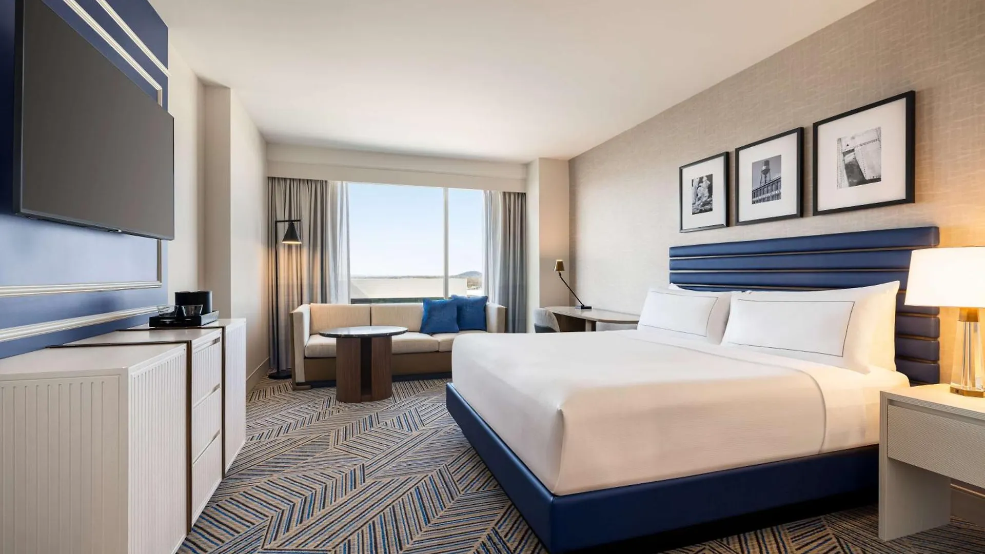 Hilton Bna Nashville Airport Terminal Hotel