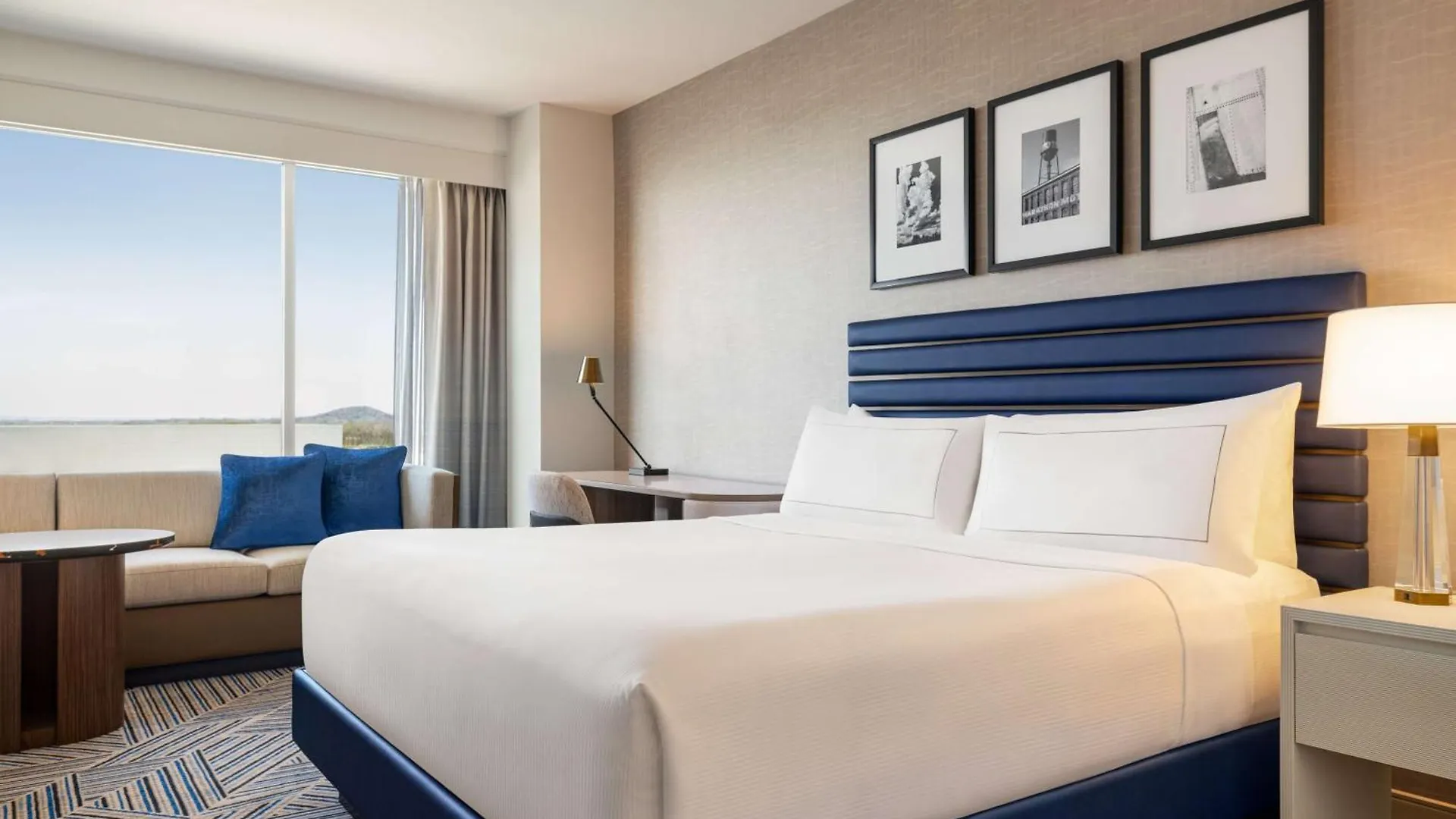 Hilton Bna Nashville Airport Terminal United States